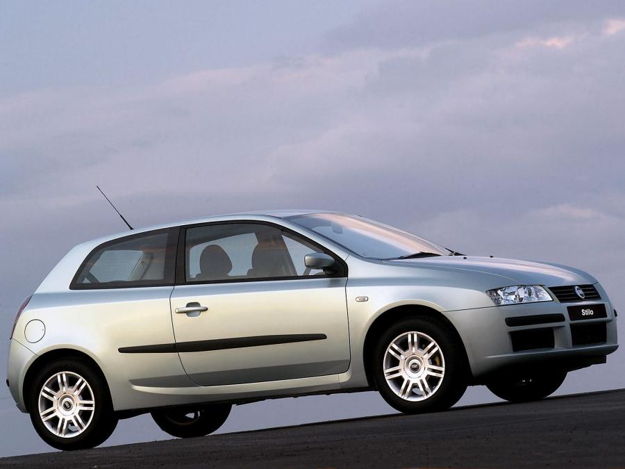 Fiat Stilo 3-Door 2003 года  (ZA) (фото 7 из 16)